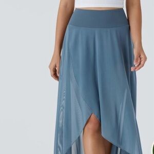 HALARA NWT High waisted ruffle skirt with built in shorts size xl